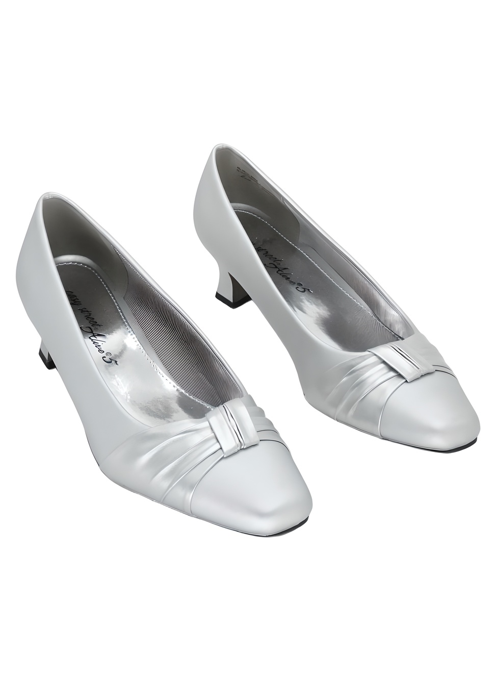 Easy Street Waive Silver Satin Dress Pumps 1.5 Heel Size 8W